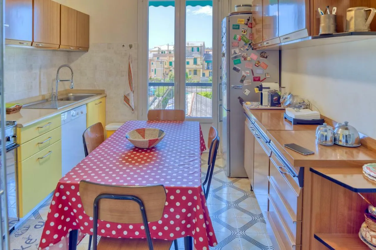 Apartment Giulia 2 - Levanto 0*,  Italy